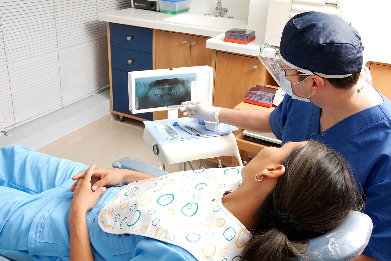 Cuáles son los tipos y ventajas de los implantes dentales